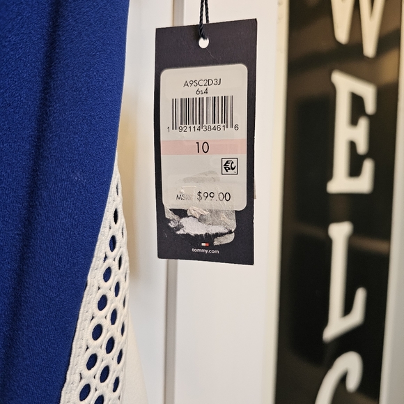 NWT Tommy Hilfiger dress size 10. - Picture 3 of 5